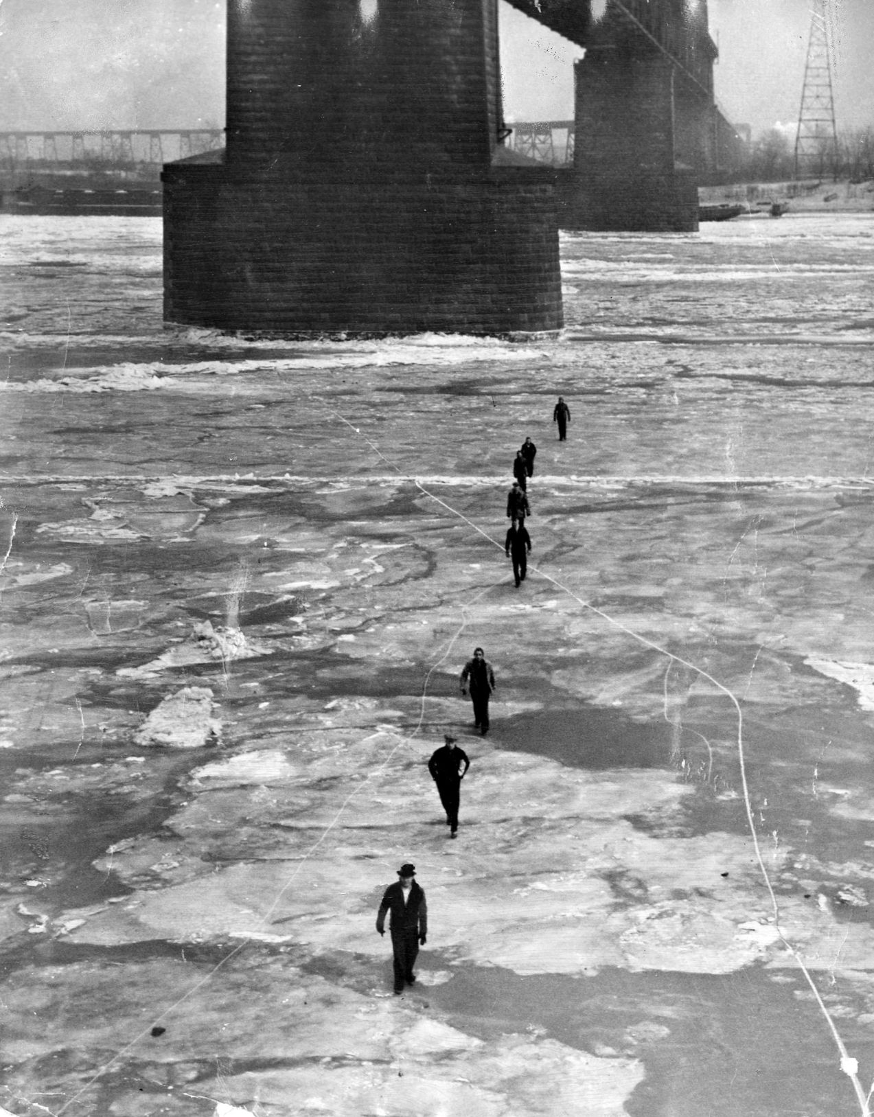 Mississippi River Ice